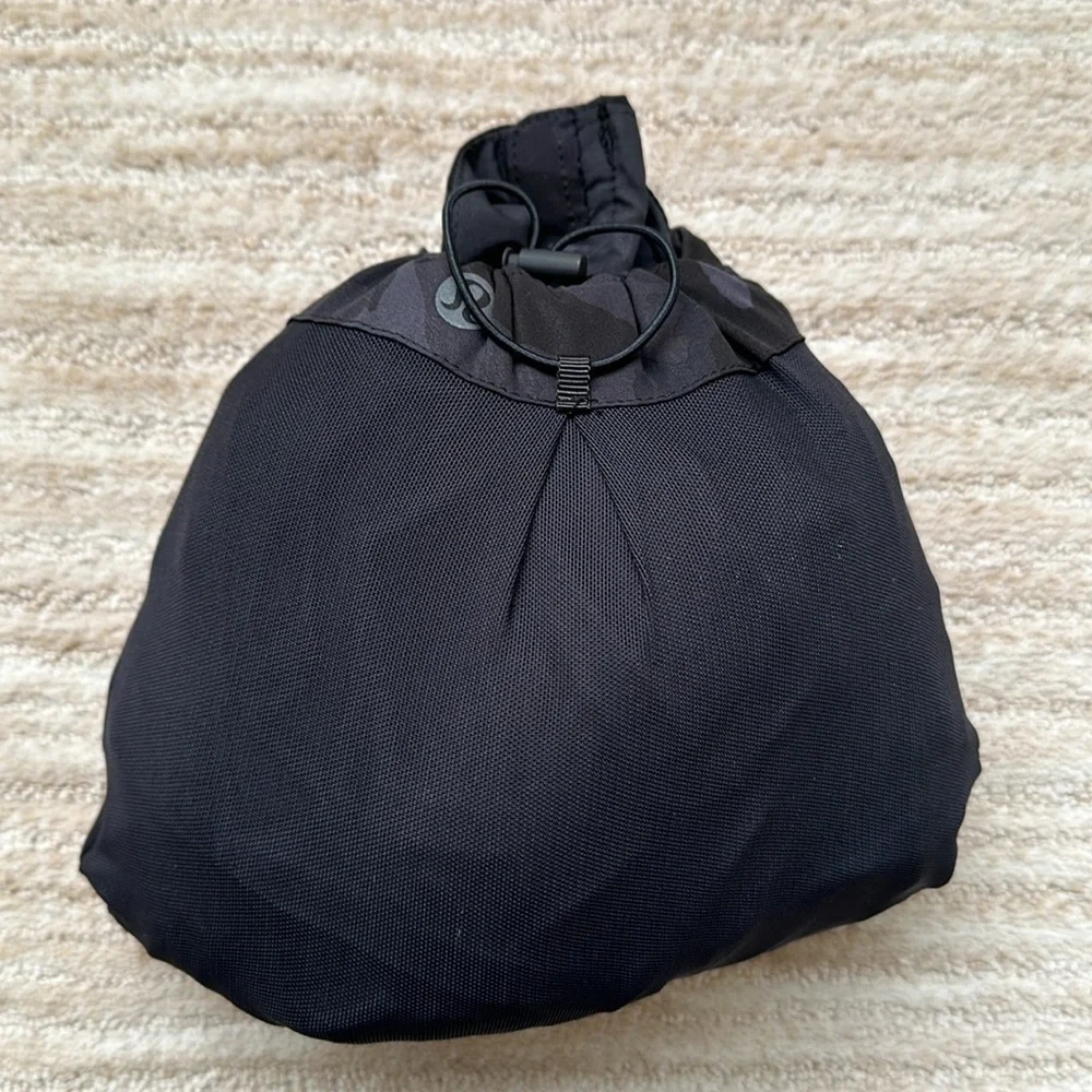 Like New: Lululemon Pack It Up Hooded Jacket Incognito Camo Multi Grey Size 10
